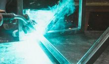 ¿CUÁLES SON LOS BENEFICIOS DE UTILIZAR ACERO INOXIDABLE EN LA FABRICACIÓN?